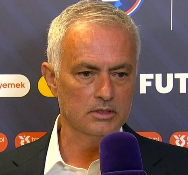 José Mourinho: "4 maçımız kaldı, her hâlükârda bu ligi ikinci sırada bitireceğiz."