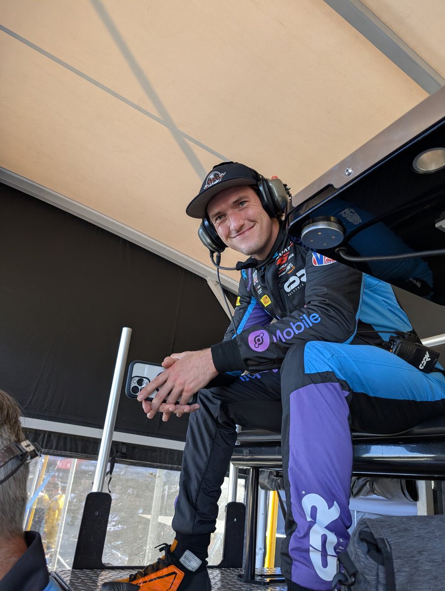 CDR Valkyrie (@cdrvalkyrie) on Twitter photo Excited to have <a href="/MattyBrabs/">Matt Brabham</a> driving the <a href="/helium_mobile/">Helium Mobile 🆓 ☁️</a> Porsche GT4RS Clubsport with us this weekend 🔥 Excited to have <a href="/MattyBrabs/">Matt Brabham</a> driving the <a href="/helium_mobile/">Helium Mobile 🆓 ☁️</a> Porsche GT4RS Clubsport with us this weekend 🔥