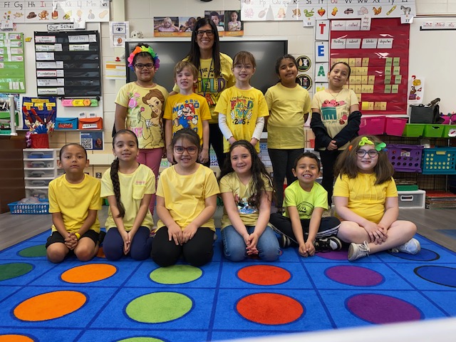 😎We are ready for Field Day!😎 #RoyBulls #D83Shines