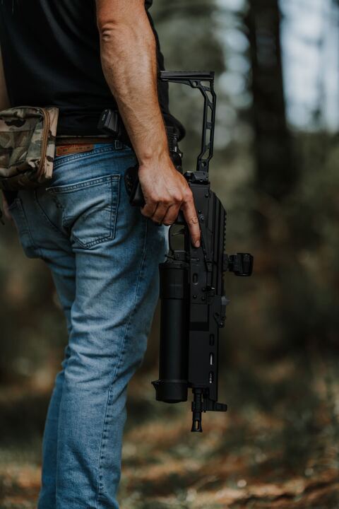 Today is the day... 

AK-V STizon goes live at 4:30 pm ET🔥