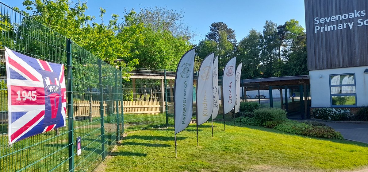 SevenoaksPri's tweet image. This week in school, we have been learning about the 80th anniversary of VE Day 1945 - 2025, with assemblies and various activities in class #SPSValues #courage