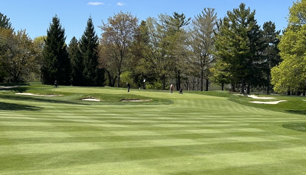 Absolutely love this time of year in Ontario !

When operators and equipment are dialled in, cut line are popping and the course is lush 

Have a great season y’all and remember be good to one another  🍻🙌