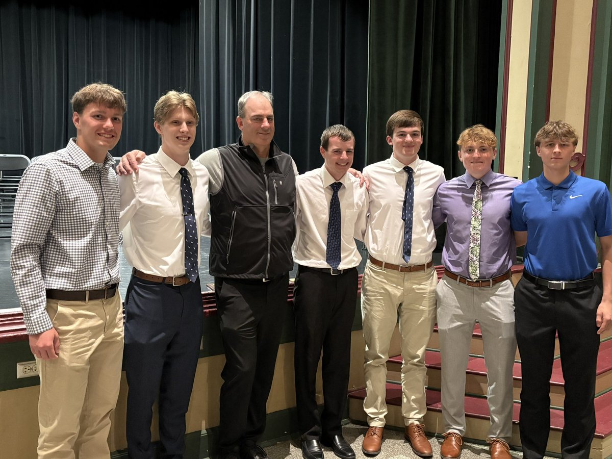 Ottawa Basketball (@oths_basketball) on Twitter photo Photos from Wednesday night’s Ottawa Honors Night
Picture 1: Tyler “TC” Carson Scholarship recipients Addy Miller and Seth Cooper pictured with the Carson family.
Picture 2 (L to R): Gross, Threadgill, Coach Cooper, Aruajo, Cooper, Snook, Diederich
#PirateNation Photos from Wednesday night’s Ottawa Honors Night
Picture 1: Tyler “TC” Carson Scholarship recipients Addy Miller and Seth Cooper pictured with the Carson family.
Picture 2 (L to R): Gross, Threadgill, Coach Cooper, Aruajo, Cooper, Snook, Diederich
#PirateNation