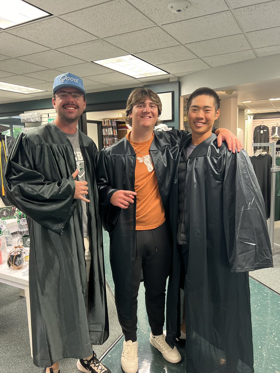 Seward County Community College (@scccliberalks) on Twitter photo It’s <a href="/SCCCLiberalKS/">Seward County Community College</a> <a href="/SewardSaints/">Seward County Saints</a> graduation tonight! These guys are trying on the gowns! #GoodToBeGreen #SCCCSaints #GoSaints It’s <a href="/SCCCLiberalKS/">Seward County Community College</a> <a href="/SewardSaints/">Seward County Saints</a> graduation tonight! These guys are trying on the gowns! #GoodToBeGreen #SCCCSaints #GoSaints