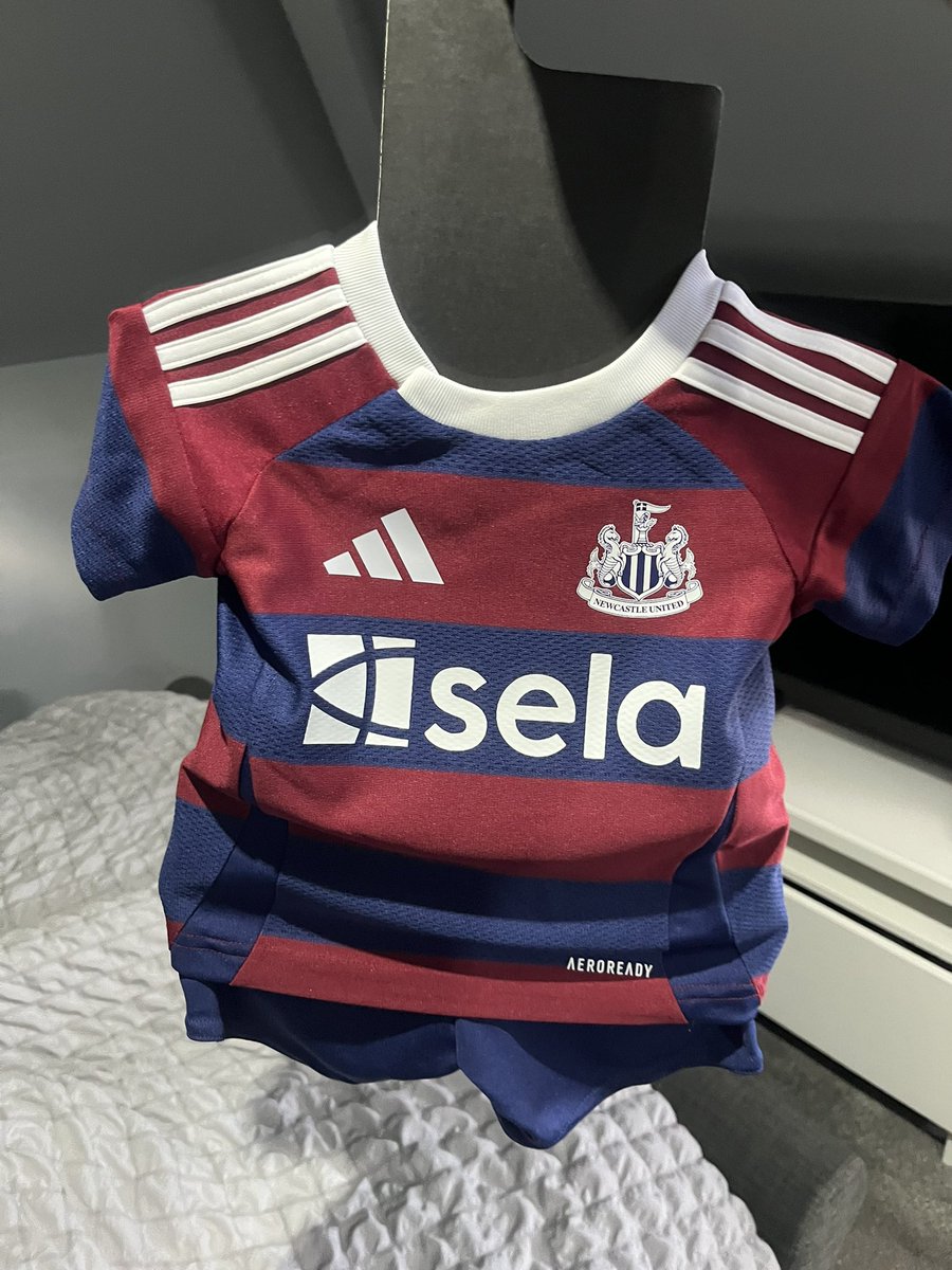 Gaztux's tweet image. Grandsons first strip ⚫️⚪️💪