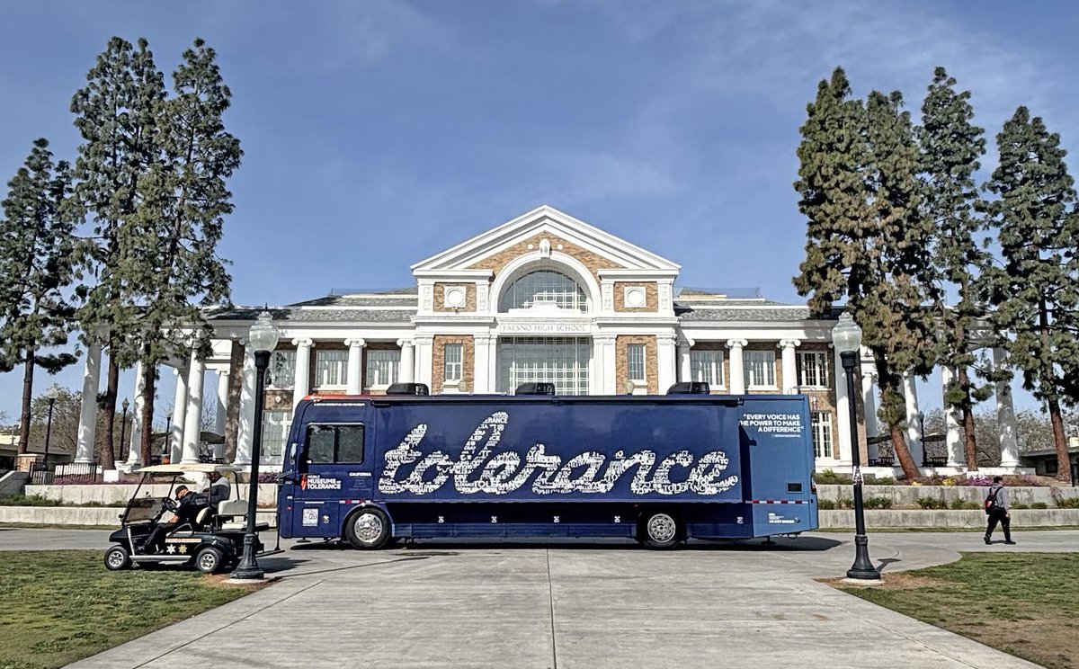 MobileTolerance's tweet image. We had a blast bringing the California Mobile Museum of Tolerance to Fresno!
During our visit we presented eleven workshops, two of them bilingual in English and Spanish. In addition to rolling up to Fresno High School, we also hosted an open ‘house’ for educators,…