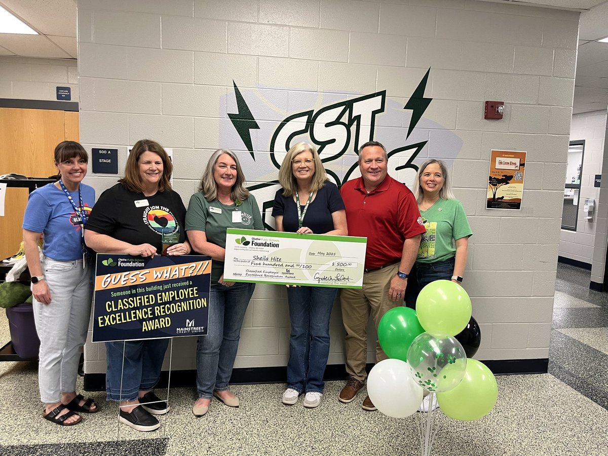 ChisholmTrailMS (@cstwildcatsms) on Twitter photo A huge congratulations to our awesome para, Mrs. Hite, for winning the May CEERA award! A huge congratulations to our awesome para, Mrs. Hite, for winning the May CEERA award!