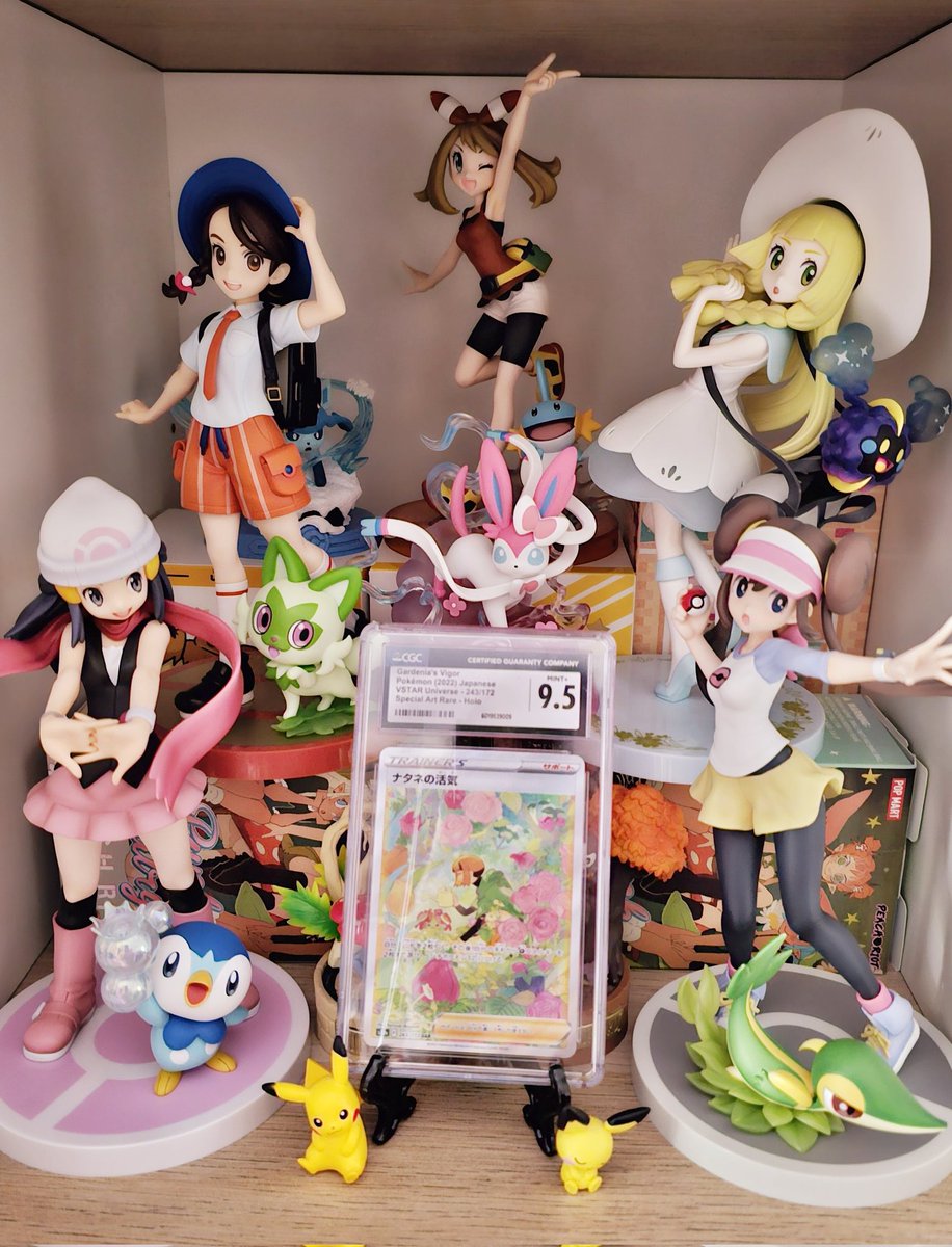 milktuart's tweet image. My pokémon display looks so cute 🩷