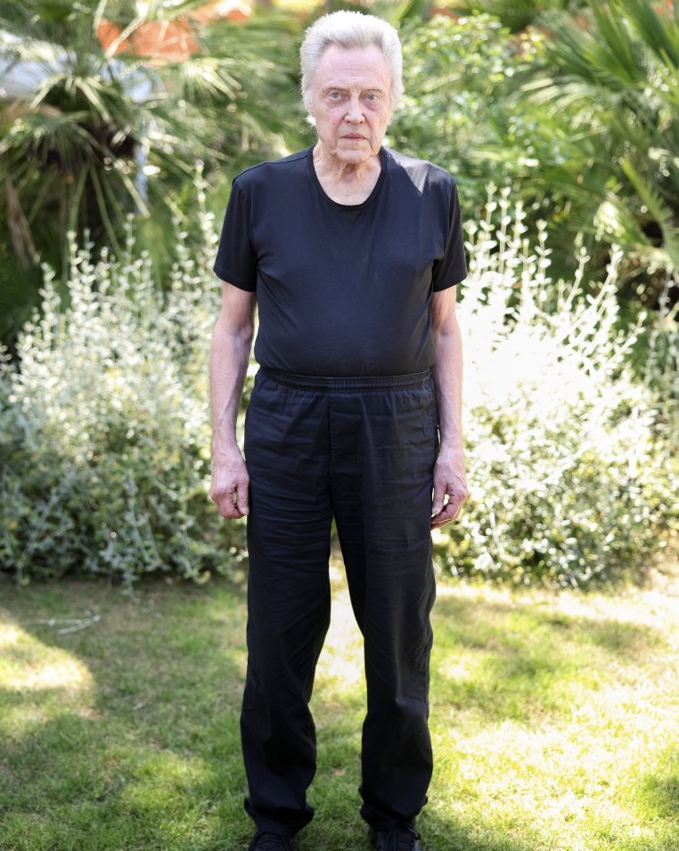 Your grandpa at your wedding: "I'm having a great time!"
Also your grandpa at your wedding: