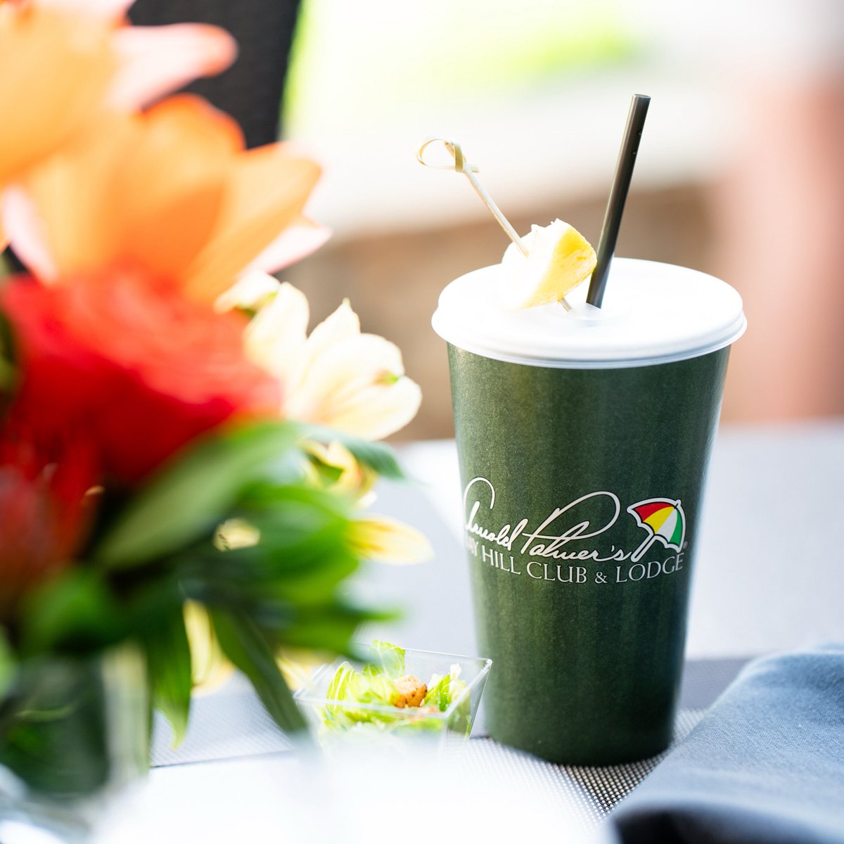 APBayHill's tweet image. Warm Central Florida days call for cool traditions.🍹
After a hot round, nothing hits quite like a refreshing Arnold Palmer and a spot on the Bay Window patio.
#BayHill