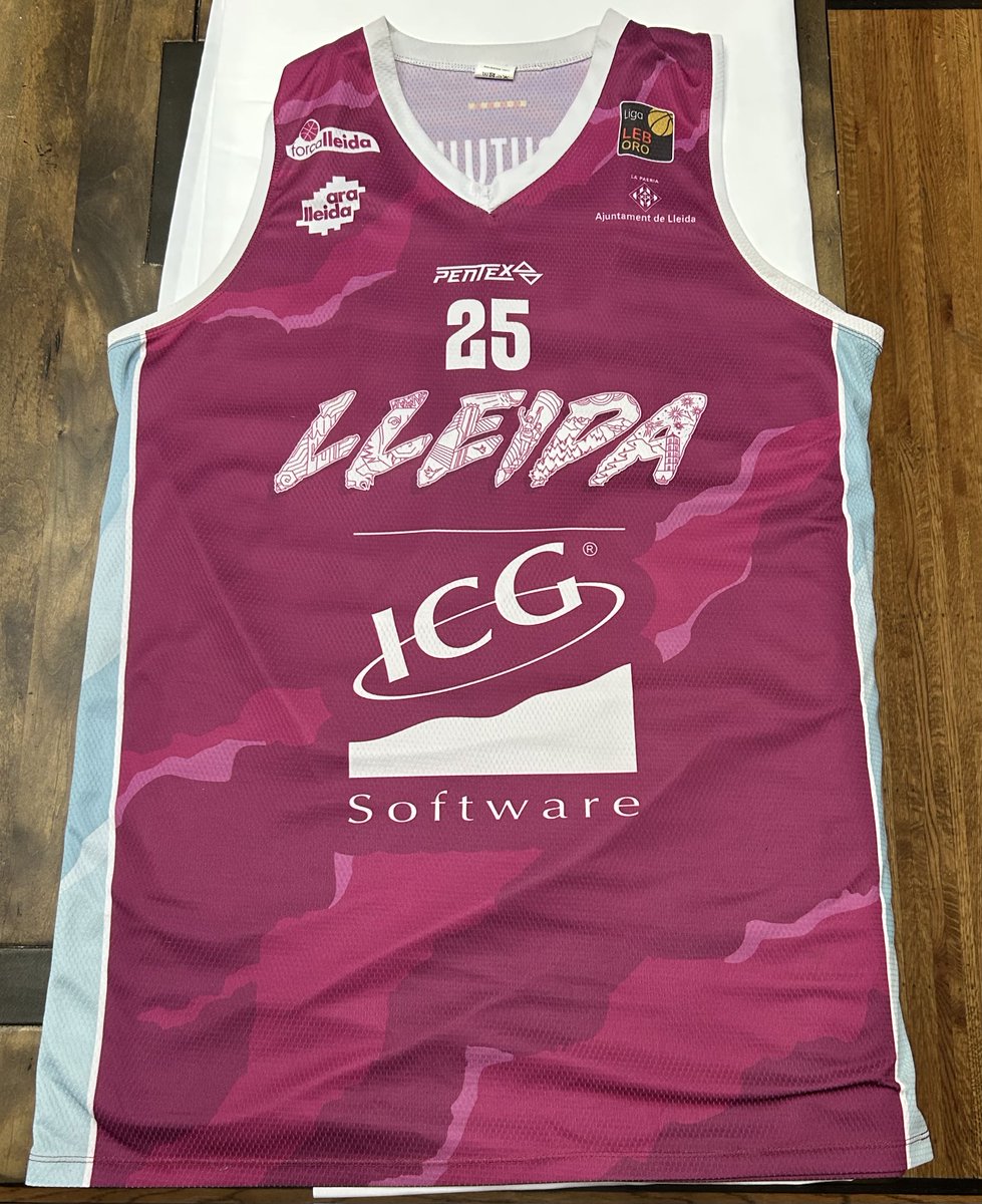 BatBoyBats1's tweet image. Cam Krutwig’s game-worn Força Lleida CE jersey. From owning the paint at Loyola Chicago to showcasing his savvy overseas, Krutwig remains a fan favorite. This one saw the hustle, heart, and heat of Spain’s Liga ACB.