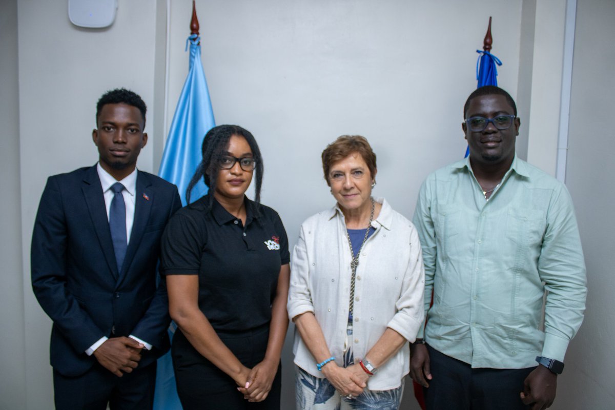 Reprezantan Espesyal la ki se chèf BINUH <a href="/SALVADORMIsabel/">Maria Isabel Salvador</a> rankontre jodia manm <a href="/vwarezoyo/">VwaRezoYo</a> - kap fè bon travay sou rezososyo yo - pou pale sou wòl santral platfòm sa yo pou yon anviwonman ki chita sou lapè ak dyalòg nan peyi DAyiti.