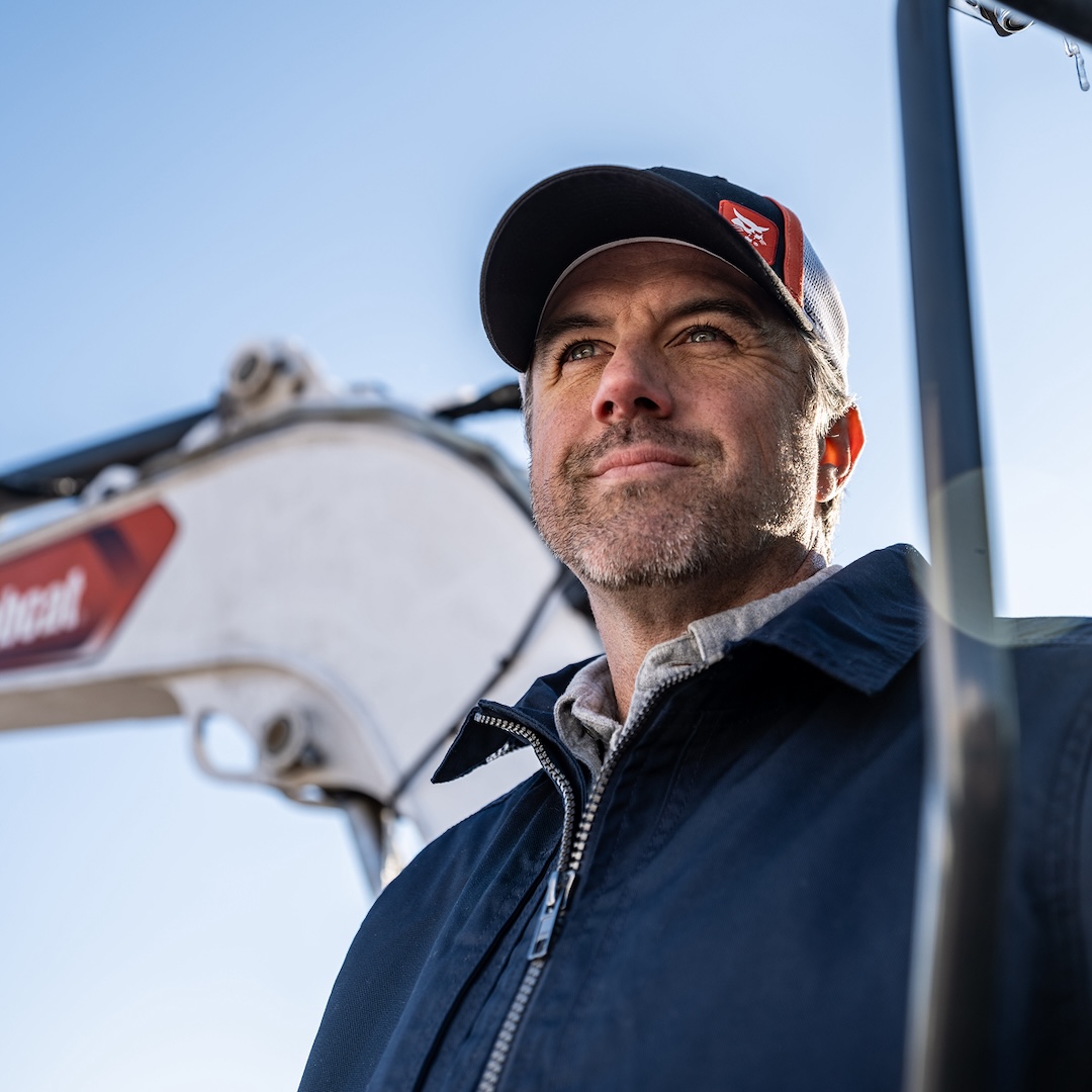 BobcatCompany's tweet photo. Some gearβs built to perform. Some just happens to look good doing it. π·ββοΈπ₯
#WeAreBobcat #WorkFashion #BobcatThreads https://t.co/JIJjfg9tkn