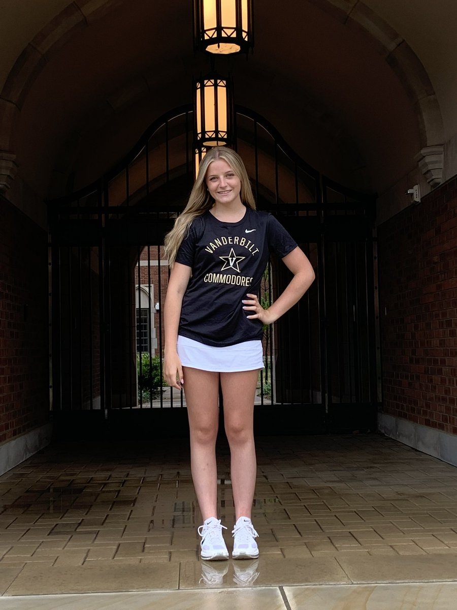 CustomVandal's tweet image. My middle daughter graduates from Vanderbilt University today! I still and likely alway will see her as the beautiful baby girl I had the privilege of raising.  She’s a grownup now and ready to build her own life.  I guess I’ll just have to accept it.