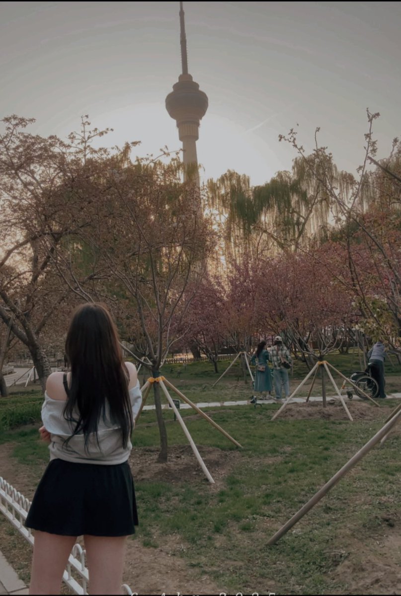 the_unicornsk's tweet photo. Os molaría vivir en china? Si no es así que no os molaría ? 🤔 #china #estudiarenchina #Viajes https://t.co/W7EuyTvZob