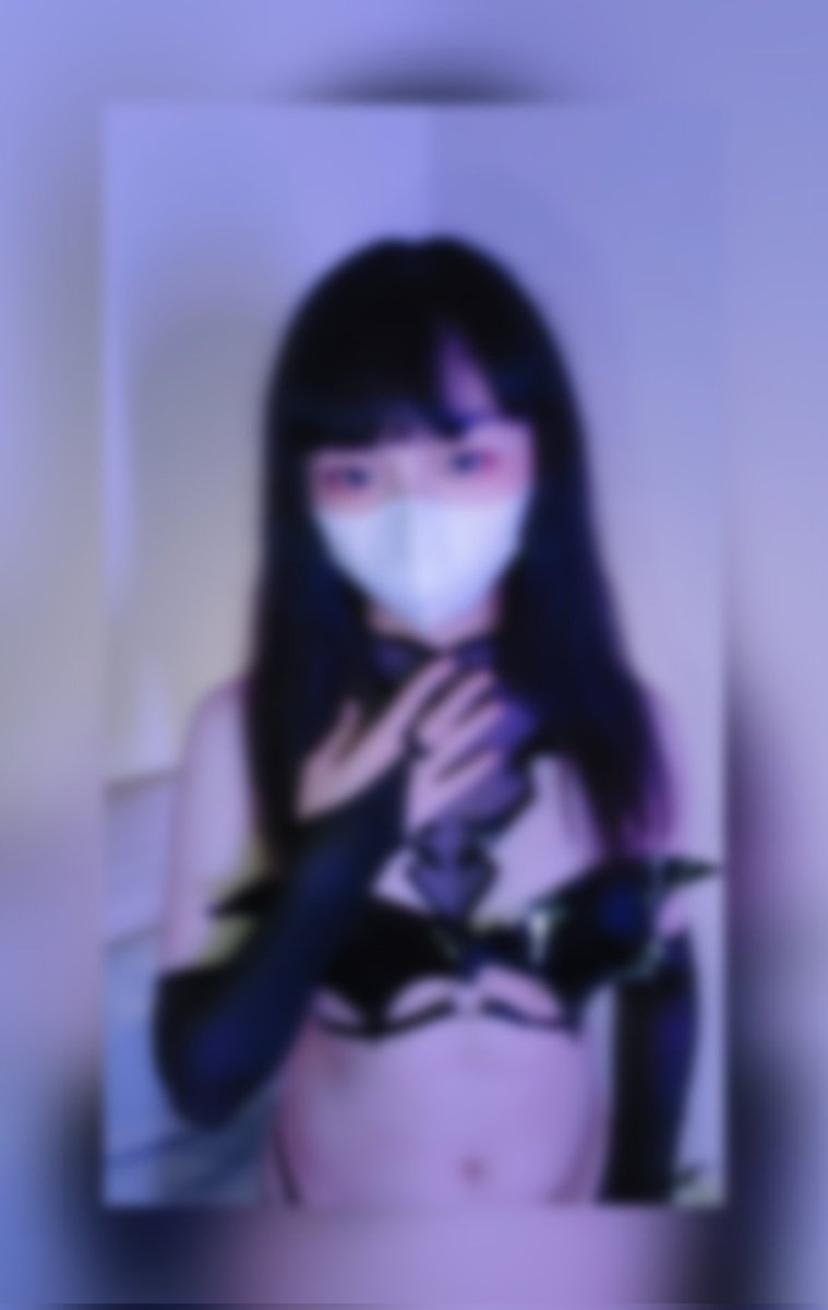 半夜偷偷來www
好奇有人想被我...嗎(⁠ ⁠╹⁠▽⁠╹⁠ ⁠)

偷抱怨一下
這套超級脆弱(*´д`)
已經被我弄壞一隻手套了www

好啦，我累了www不拍了( ´﹃｀) https://t.co/42rAcZ7zHZ