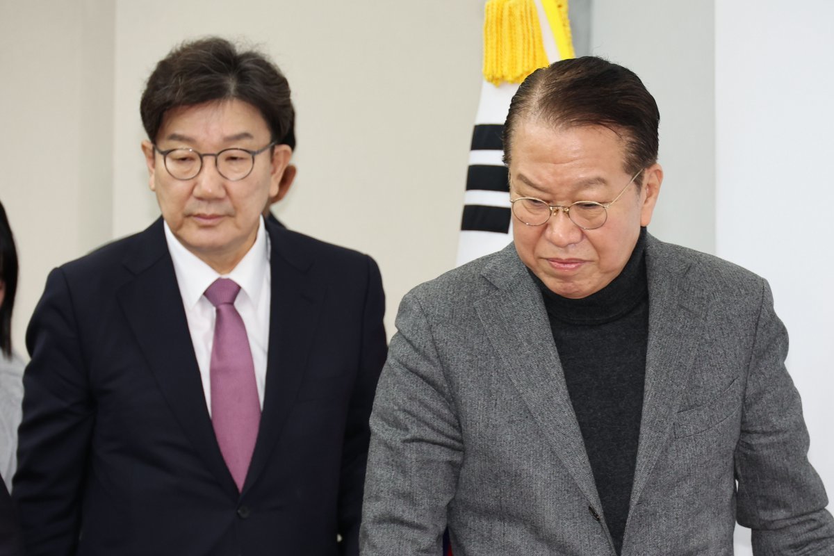 이제 보니 '자유 민주주의'를 제일 부정하는 세력이 '국힘'이었어