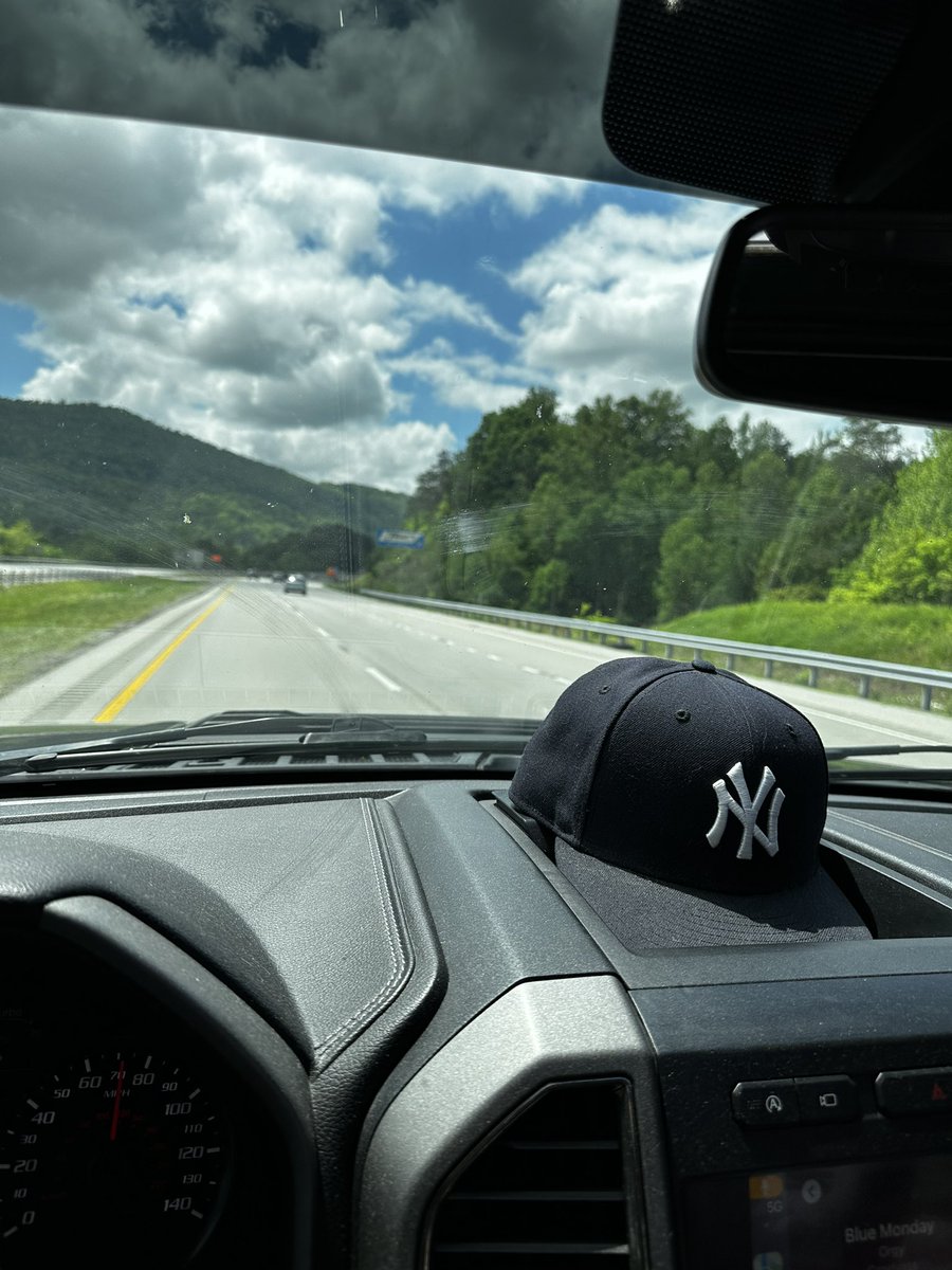 JoshBrown06's tweet photo. We’ve made it to Tennessee. Buy the groom a drink.
Cashapp: $jbro59243
#RepBX #BachelorWeekend https://t.co/2UAEyWgXmA