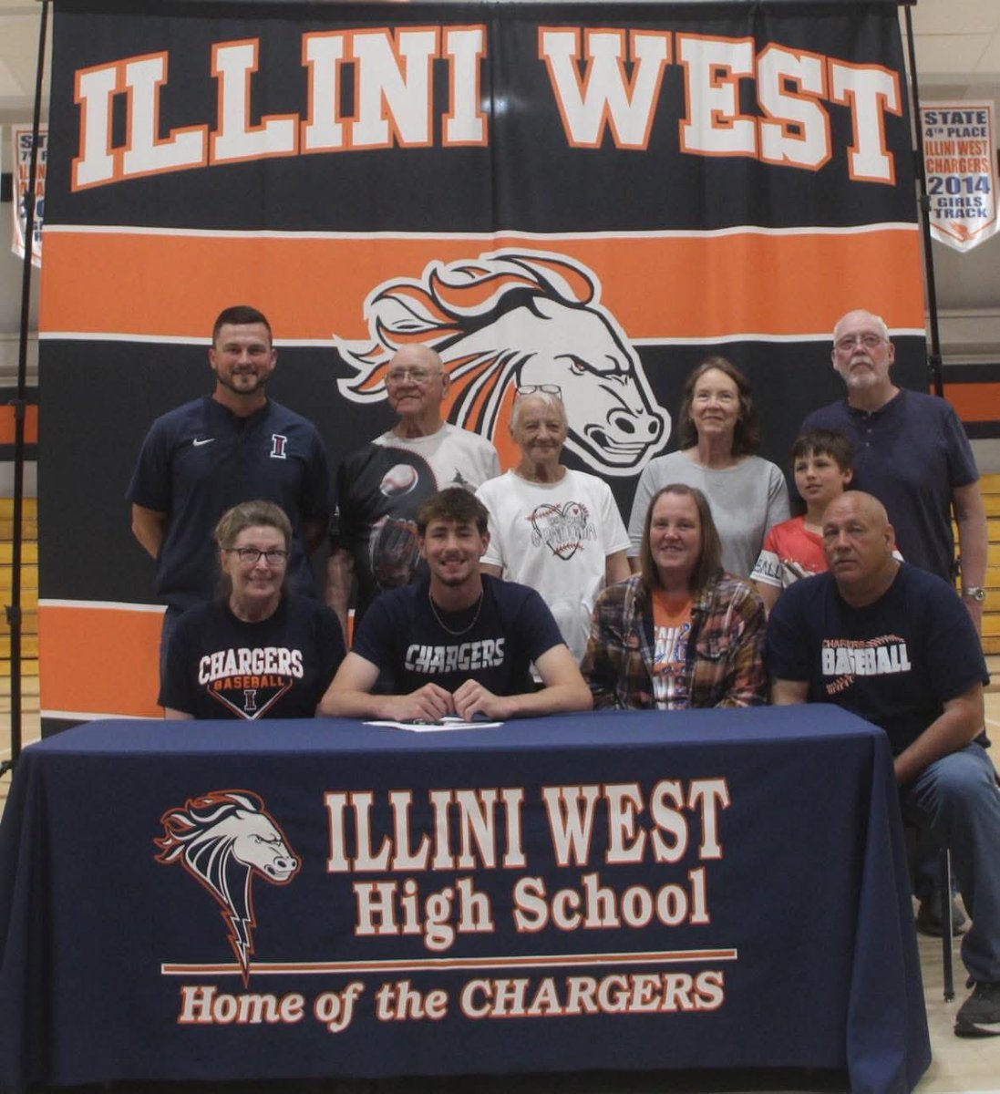 Illiniwestbaseball (@illiniwestbb) on Twitter photo Congratulations and best of luck to our right fielder and 5-hitter <a href="/Stephen88229202/">Stephen Sparks</a> on his commitment to <a href="/SandburgNJCAA/">Sandburg Chargers</a> to major in Industrial Maintenance and play baseball! #ChargeUp β‘οΈπ Congratulations and best of luck to our right fielder and 5-hitter <a href="/Stephen88229202/">Stephen Sparks</a> on his commitment to <a href="/SandburgNJCAA/">Sandburg Chargers</a> to major in Industrial Maintenance and play baseball! #ChargeUp β‘οΈπ