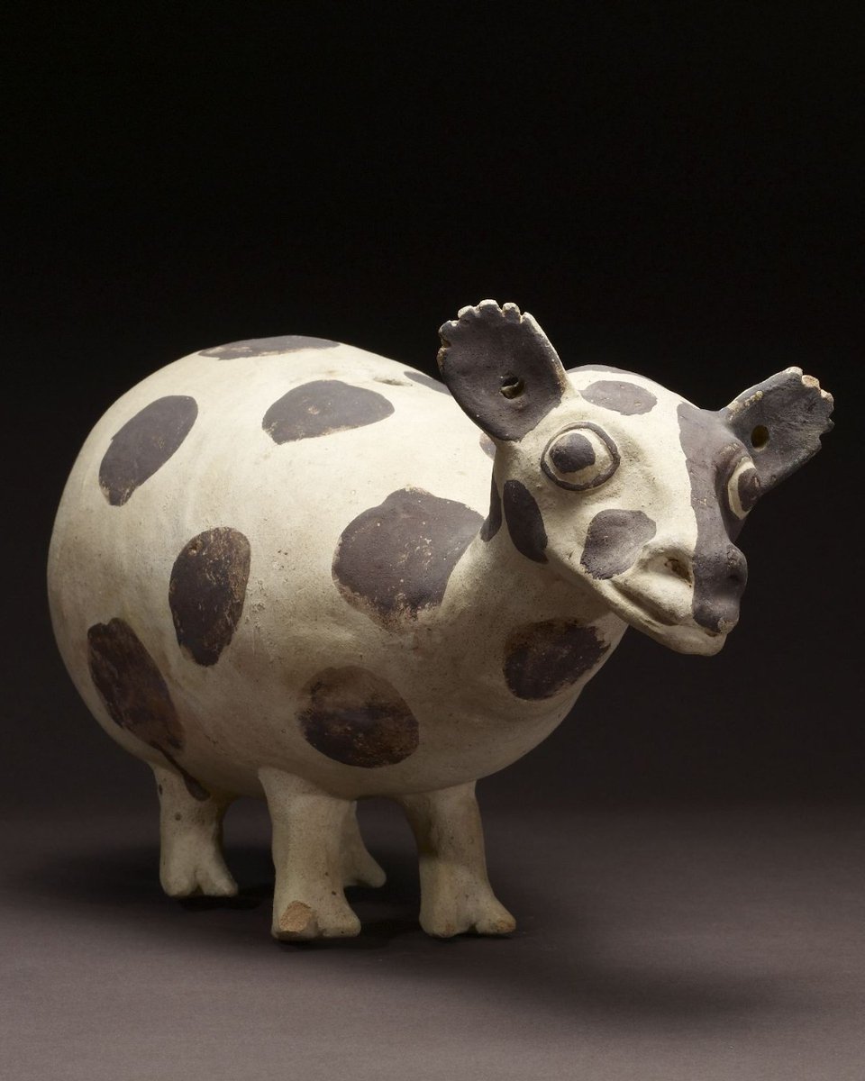 Only one more week until we see our boy Paco in all his glory ✨ This llama effigy that our staff have affectionally named "Paco" captures the animal's natural inquisitiveness. See him in Latin American Art / Arte Latinoamericano, opening May 17!

🎨 bit.ly/3Z14zhM