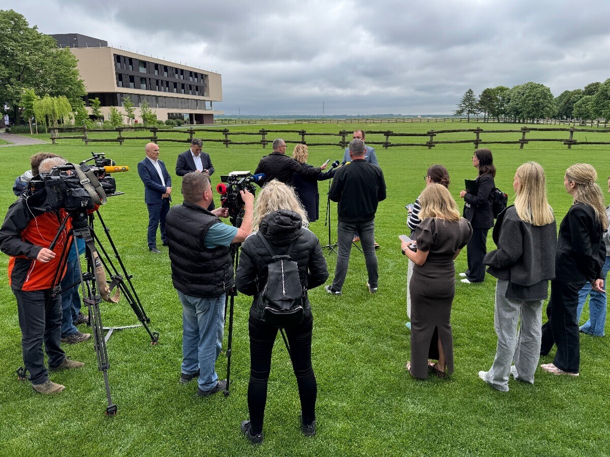 agroklub's tweet image. Posjetili smo proizvodne pogone Žito Grupe iz kojih donosimo informacije o stanju grupacije pred izlazak na burzu

agroklub.com/prehrambena-in…