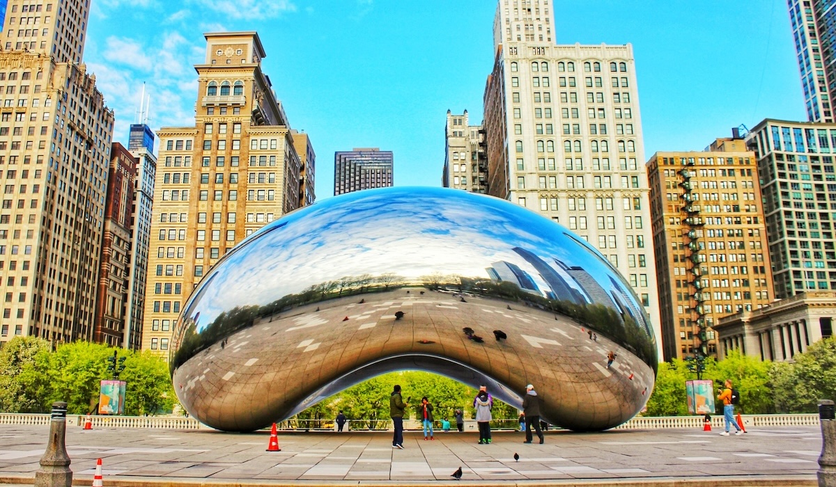 🏢 NEW OFFICE 🏢 Tech innovator EliseAI is connecting its coast-to-coast presence with a new location in the Windy City. The company is hiring engineering talent and more.

#BuiltInChicago #ChicagoTechNews #TechHiring

Read more here ➡️monkeylink.co/7a72f5