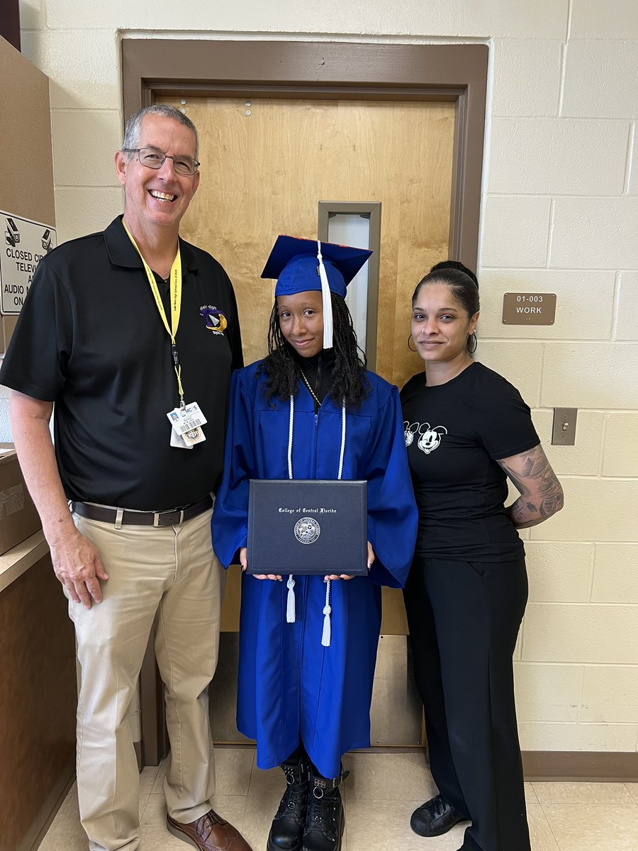 William McAteer (@wkmcateer4) on Twitter photo Congratulations to <a href="/LWHS_Canes/">Lake Weir High</a> Senior, Monique Craig, who received her A.S. Degree from <a href="/CFedu/">College of Central Florida</a> this morning. Great job Monique!!! <a href="/Brewer_DC/">Danielle Brewer, Ed.D.</a> <a href="/TrappJanuary/">January M Trapp</a> <a href="/MCPSSecondary/">MCPS Secondary Curriculum</a> Congratulations to <a href="/LWHS_Canes/">Lake Weir High</a> Senior, Monique Craig, who received her A.S. Degree from <a href="/CFedu/">College of Central Florida</a> this morning. Great job Monique!!! <a href="/Brewer_DC/">Danielle Brewer, Ed.D.</a> <a href="/TrappJanuary/">January M Trapp</a> <a href="/MCPSSecondary/">MCPS Secondary Curriculum</a>