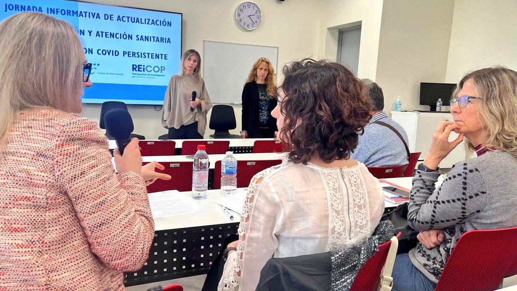 👩‍🏭👷‍♂️El trabajo es un aspecto fundamental en la vida de las personas.
En el caso de los afectados por #CovidPersistente, es necesario promover que pueda realizarse de forma segura, eficaz y mantenida.

La directora de la ENMT-ISCIII y la presidenta de la <a href="/SemstOrg/">SEMST</a> han conversado