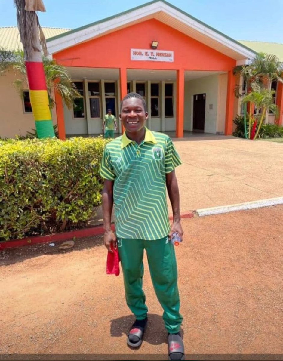 Happy Birthday to Lawrence Gadeseh Alias Sausau, You deserve all the joy and happiness today and every day. Happy birthday!

#bigholy