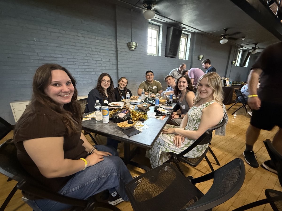 Congrats to the Class of 2025! 🎉 We had a great time celebrating our Spring 2025 grads at the YJ4L Senior Send-Off last week!
⁠
We can't wait to welcome these graduates as our newest BW alumni at commencement tomorrow!🎓️ #YJ4L 🐝
