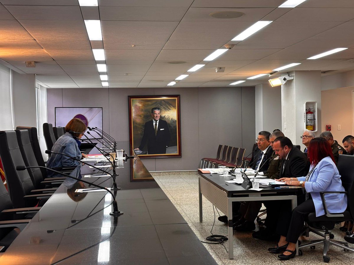ComJuegosPR's tweet image. Hoy, en la vista de presupuesto ante el Senado de Puerto Rico, nuestro director ejecutivo, Lcdo. Juan Carlos Santaella Marchán, y parte del equipo de trabajo presentaron el plan fiscal, las prioridades y retos.
#ComisiónDeJuegosPR