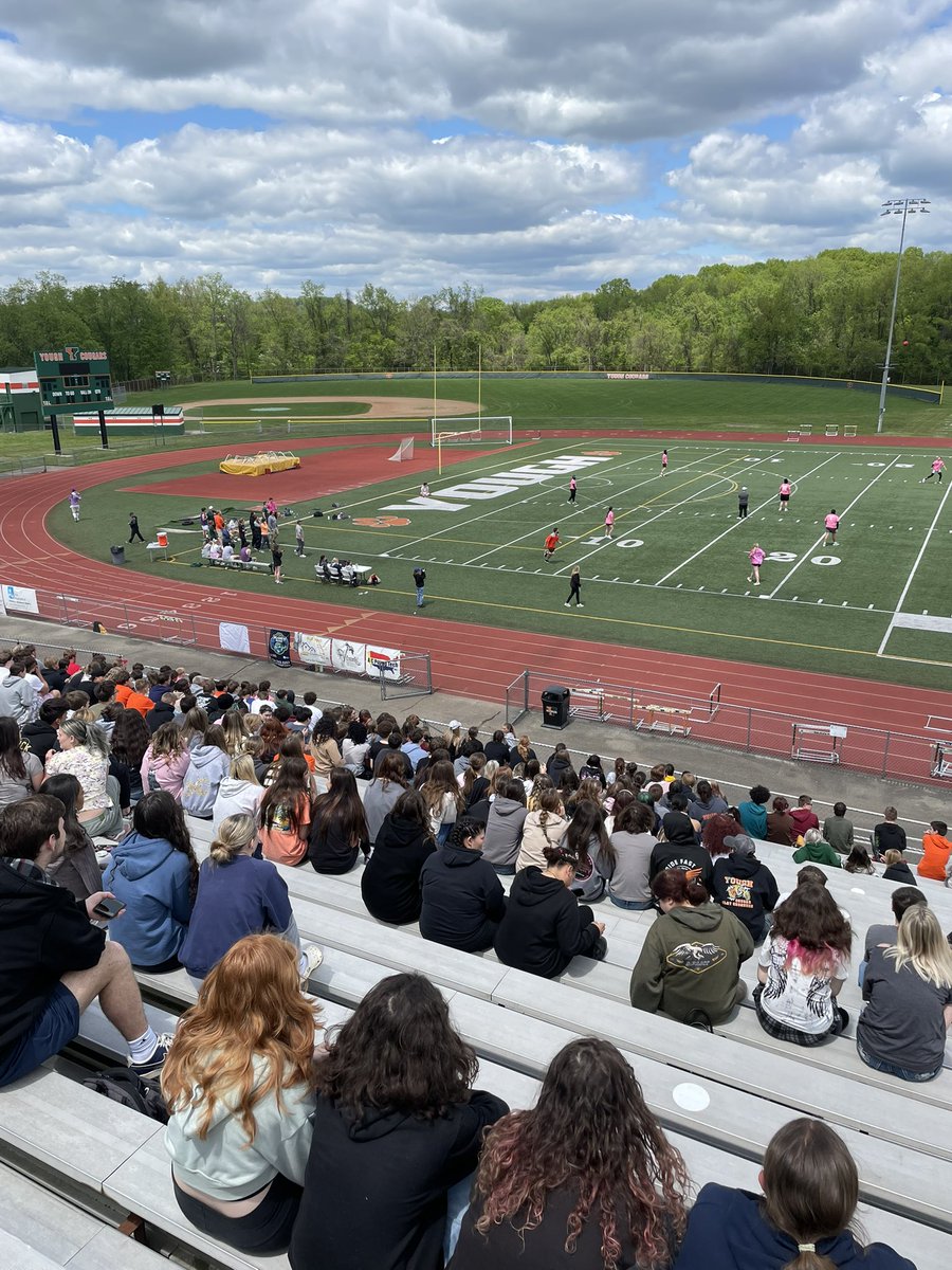 It’s our staff vs students kickball tournament today.  The cougars won 💚🩶🧡