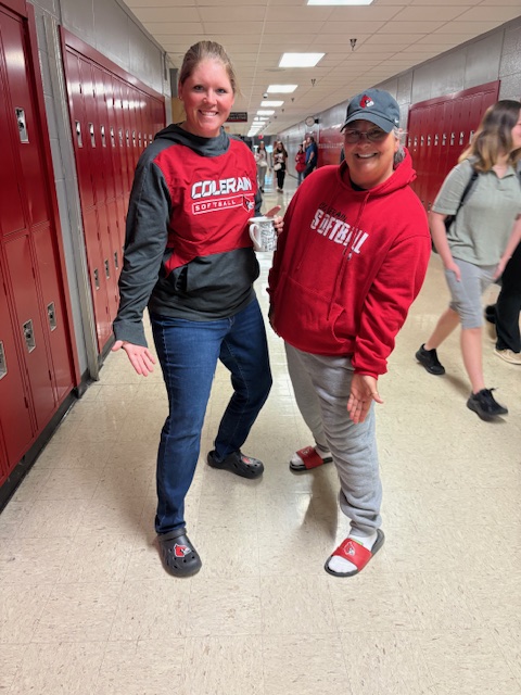 prideslides tweet media