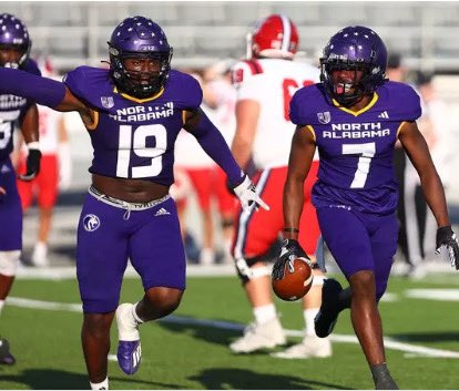 Blessed to have EARNED an offer from North Alabama  <a href="/Coach_Green06/">Ryan Green</a> <a href="/Country_StrongZ/">Sam Zanders, Jr. (Coach Z)</a> <a href="/Coach_Ingram/">Coach Josh Ingram</a> @On3Recruits <a href="/One11Recruiting/">One11 Recruiting</a> <a href="/Rivals/">Rivals</a> <a href="/CoachMont14/">Brett Montgomery</a> <a href="/robinsfootball1/">Warner Robins Football</a> <a href="/Coach_Sams15/">Shane Sams</a> <a href="/RecruitGeorgia/">Recruit Georgia</a>