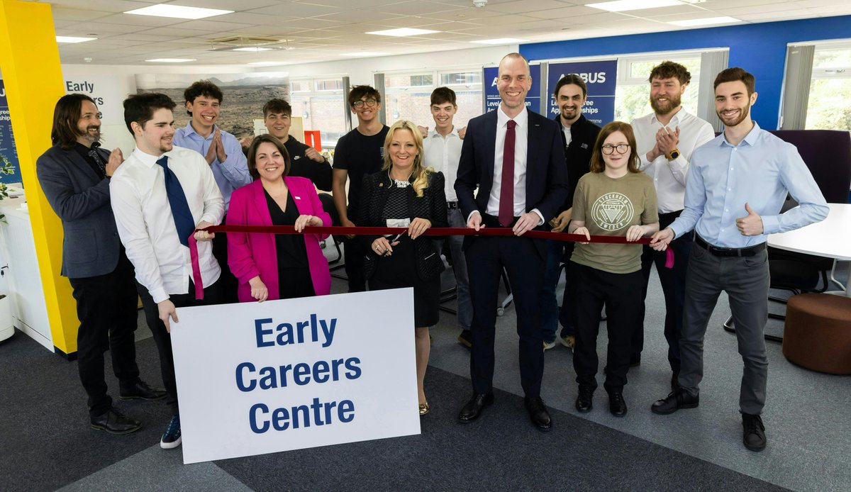 Airbus In The UK (@airbusintheuk) on Twitter photo We were delighted to welcome <a href="/AmandaMartinMP/">Amanda Louise Martin</a> to open our new Early Careers Centre in Portsmouth today. This modern, purpose-built space will provide our early careers professionals with the tools, resources and support they need to thrive in the defence and aerospace industry. ๐ฐ๏ธ We were delighted to welcome <a href="/AmandaMartinMP/">Amanda Louise Martin</a> to open our new Early Careers Centre in Portsmouth today. This modern, purpose-built space will provide our early careers professionals with the tools, resources and support they need to thrive in the defence and aerospace industry. ๐ฐ๏ธ