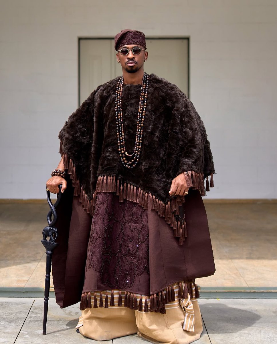 ThePollPlug1's tweet image. Cultural Day looks for #AMVCA11 
A🧵
Saga
