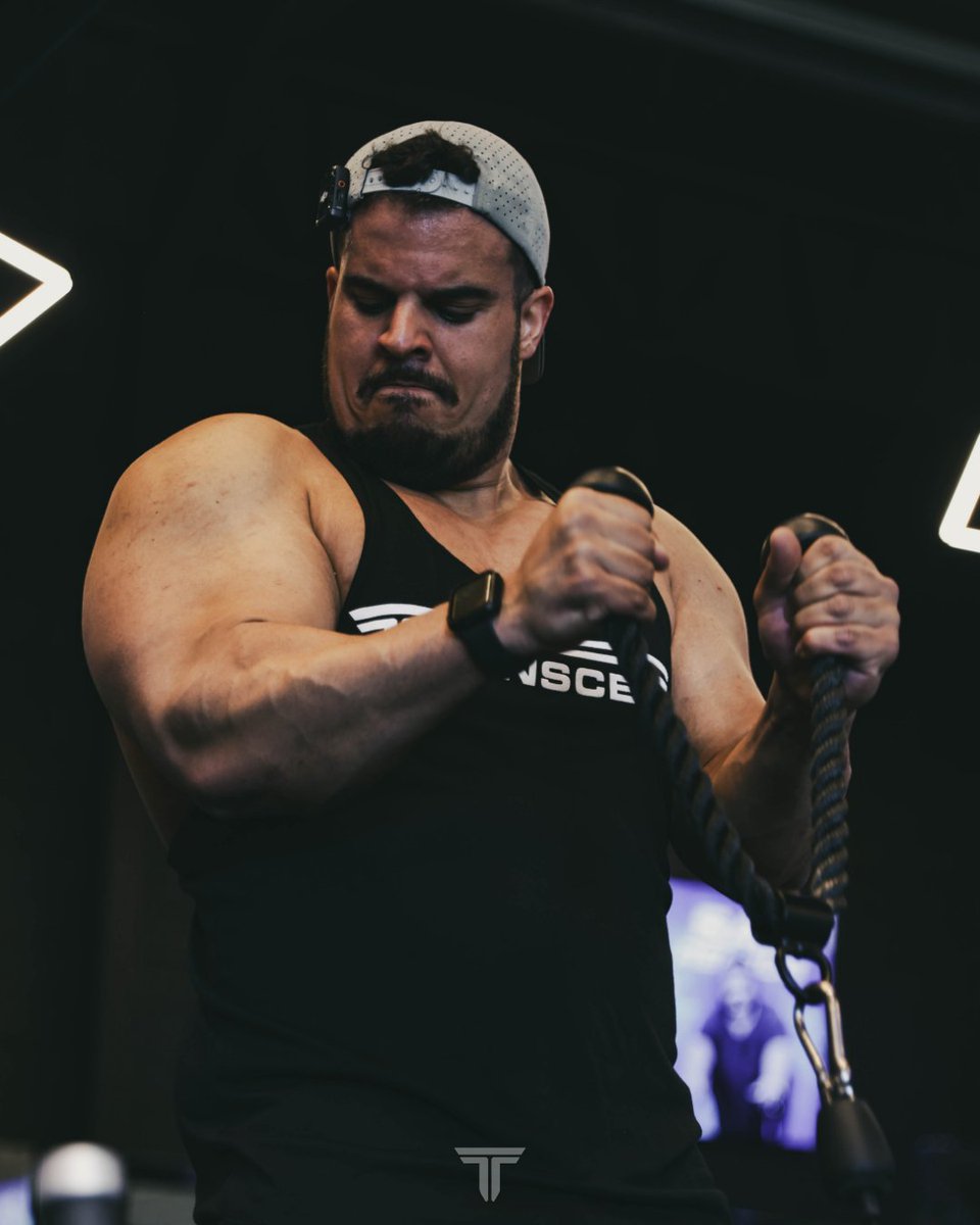 Simon Lafontant became the Summer Shredding Champion following a drastic weight loss transformation in just one year. Now, he's supporting Sal Reedus on his health journey.

#motivation #health #fitness #weightlossjourney