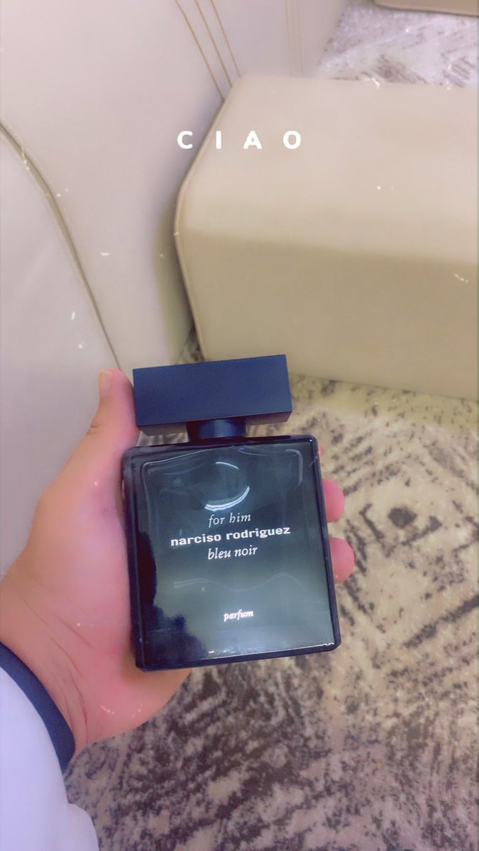 والله ي فيه عطور رجالية مظلومة بقوة
م اخذت حقها ابد❤️❤️
من ضمنها:
-عطري ليوم الجمعة نارسيسو بلو نوار بارفيوم
عطر جامع لك ديور هوم بارفيوم وديور هوم انتنس
بس الفرق مكثفين لك المسك والباودر بجرعات عالية جدا ونقاء وجودة عالية جدا💙💙🔥
#عطر