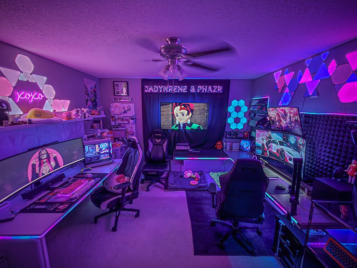 PhazerOnest tweet media