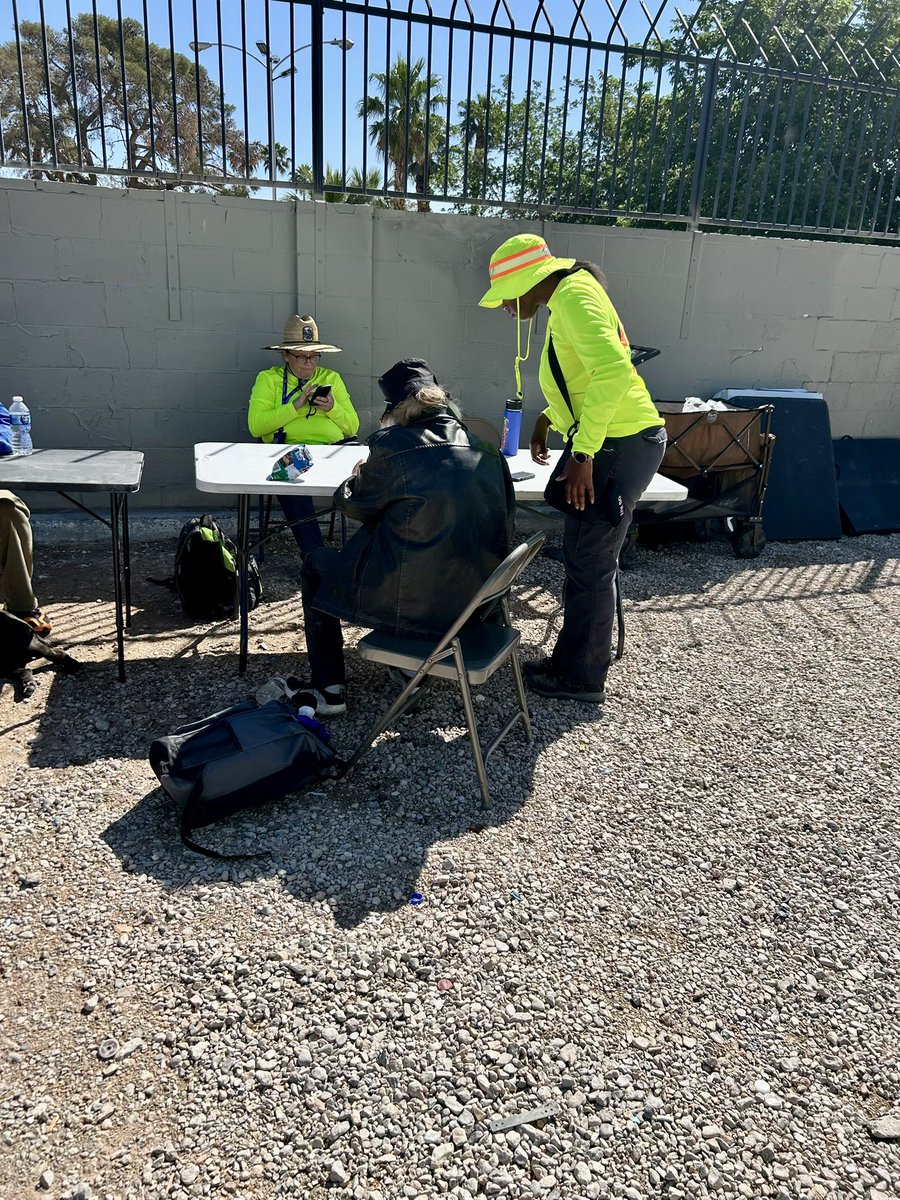 helpsonv's tweet image. Rain or shine, our HRT team shows up. At this week’s Encampment Connect we served 26 clients &amp;amp; 30+ walk-ups with: 💉 Naloxone, 🧼 hygiene kits, 🚿 showers, 🧪 testing, 🏠 shelter referrals &amp;amp; more.  

Grateful to our amazing partners!  
#OutreachMatters #HRT #CareGiveHELP