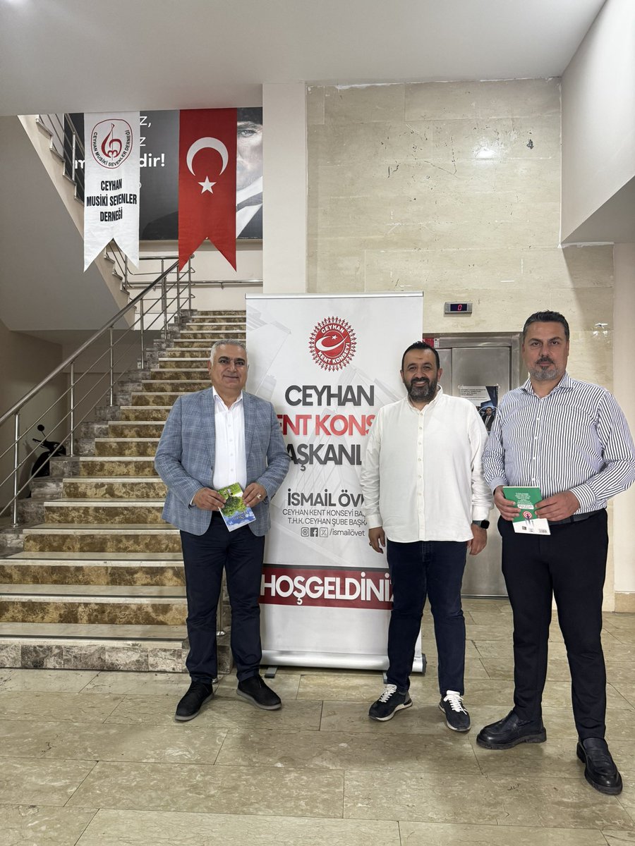 Ceyhan Kent Konseyi Başkanlığı olarak düzenlediğimiz Kariyer ve Kitap Günlerinde ziyaretçilerimizi misafir etmeye devam ediyoruz

Ceyhan Ziraat Odası Meclis Başkanı Zafer Koç ve Ceyhan Esnaf Kefalet Kooperatifi Başkanı İbrahim Ikidağ ‘a ziyaretleri için teşekkür ederiz.