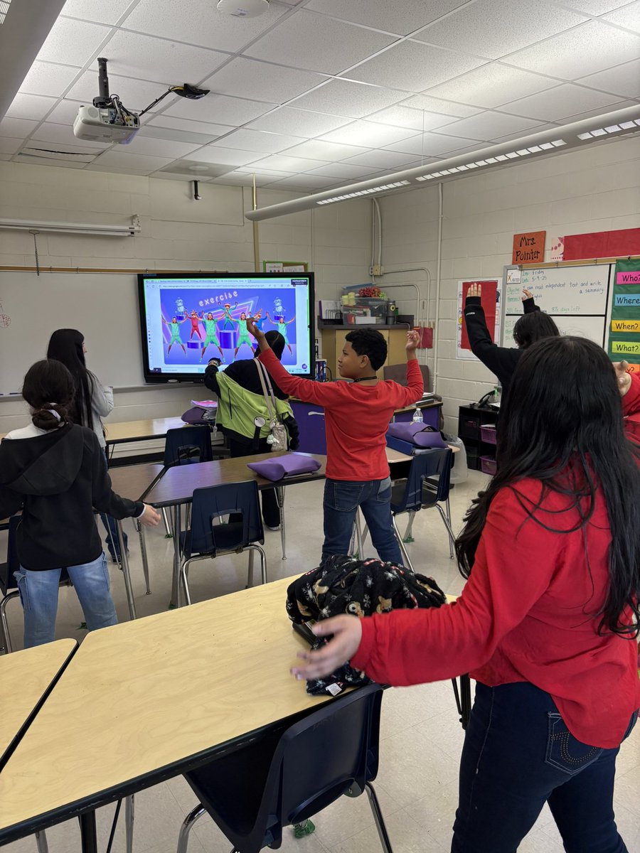 jill_pointer's tweet image. Time to move!! Get those hearts pumping on this active Friday! 
#MNPSWellnessWeek2025 
@MNPS_kidshealth 
@DonelsonMNPS