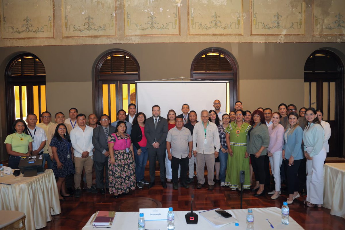 MinGobPma's tweet image. Participamos del taller de Sensibilización sobre Territorios Colectivos, Gobernanza, titulación y cohesión social, dirigido por sus autoridades tradicionales para funcionarios de diversas instituciones fortaleciendo el vínculo entre el conocimiento ancestral y la acción pública.
