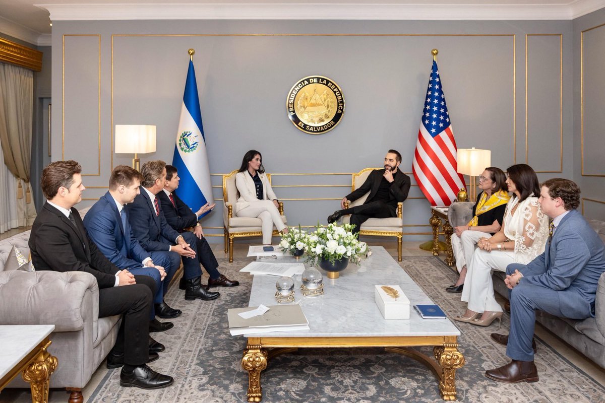 JUST IN: Among those who met El Salvador President @NayibBukele today was Rep. Anna Paulina Luna, @MattGaetz and former top Trump campaign adviser @AlexBruesewitz
