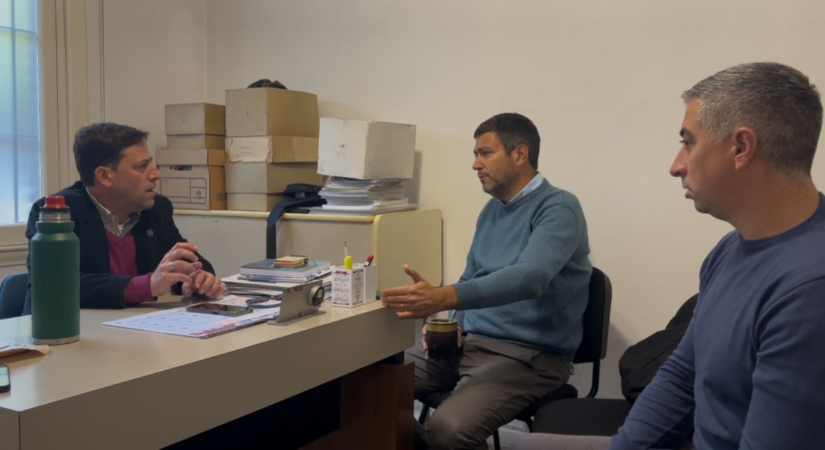 Ricardo Liceaga Viñas (@liceagaricardo) on Twitter photo Visite <a href="/ampasoficial/">AMPAS OFICIAL</a> (Asoc. Marplatense de Productores Asesores de Seguros)
Conversamos sobre la actualidad del sector, la posibilidad de trabajar proyectos en conjunto y el acompañamiento en la organización de futuros eventos deportivos. Visite <a href="/ampasoficial/">AMPAS OFICIAL</a> (Asoc. Marplatense de Productores Asesores de Seguros)
Conversamos sobre la actualidad del sector, la posibilidad de trabajar proyectos en conjunto y el acompañamiento en la organización de futuros eventos deportivos.