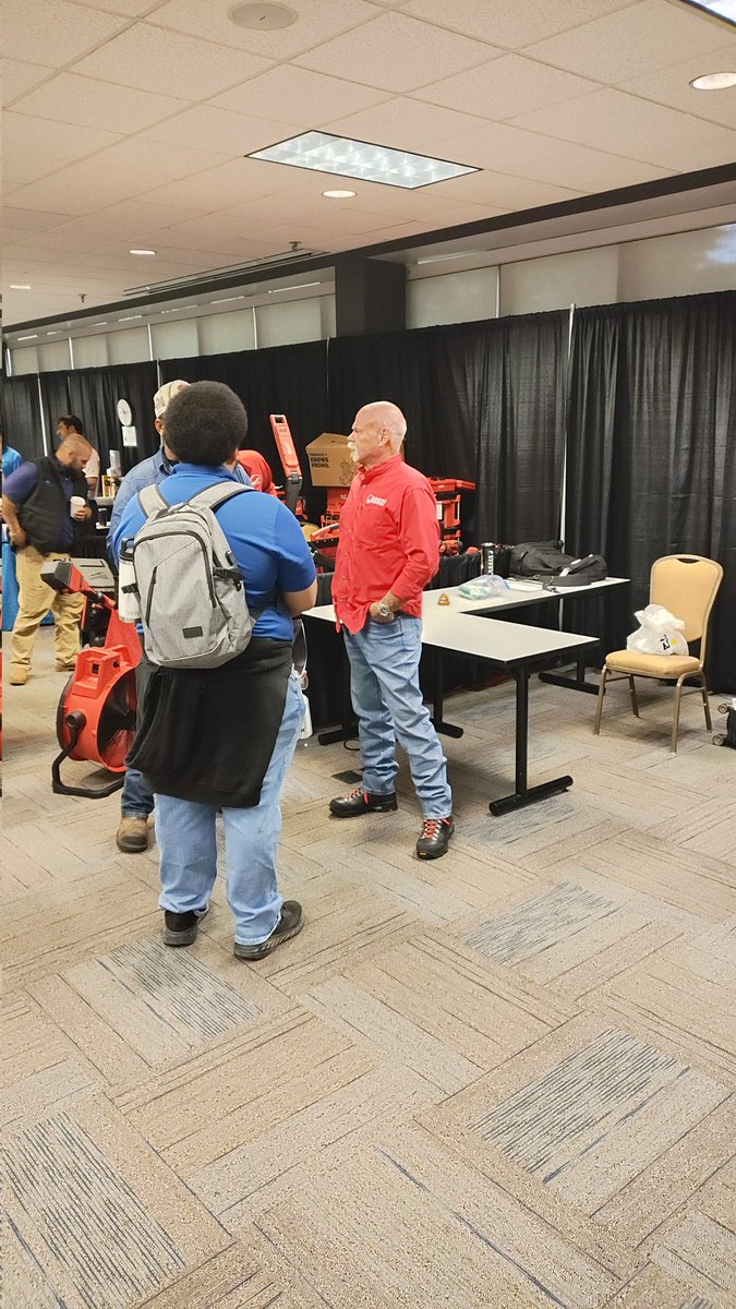 _rogerwakefield's tweet image. Love meeting new people @phccnatl #FutureLeadersSummit #PHCC