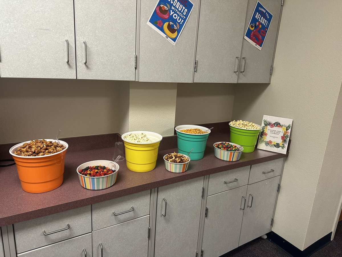 Mocktail Tiki Bar and snacks for day 5!  Walmart, Chic Fil a and Publix gift cards for all staff as well!🌸