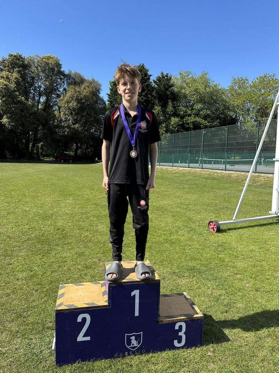 A beautiful sunny afternoon for our biathletes today at the Parkside biathlon. Well done to all who took part and special congratulations to our medalists, Sam, Keegan and Edward. #TeamDownsend #RESPECT #swimandrun 🏊🏼‍♂️🏃🏽‍♂️