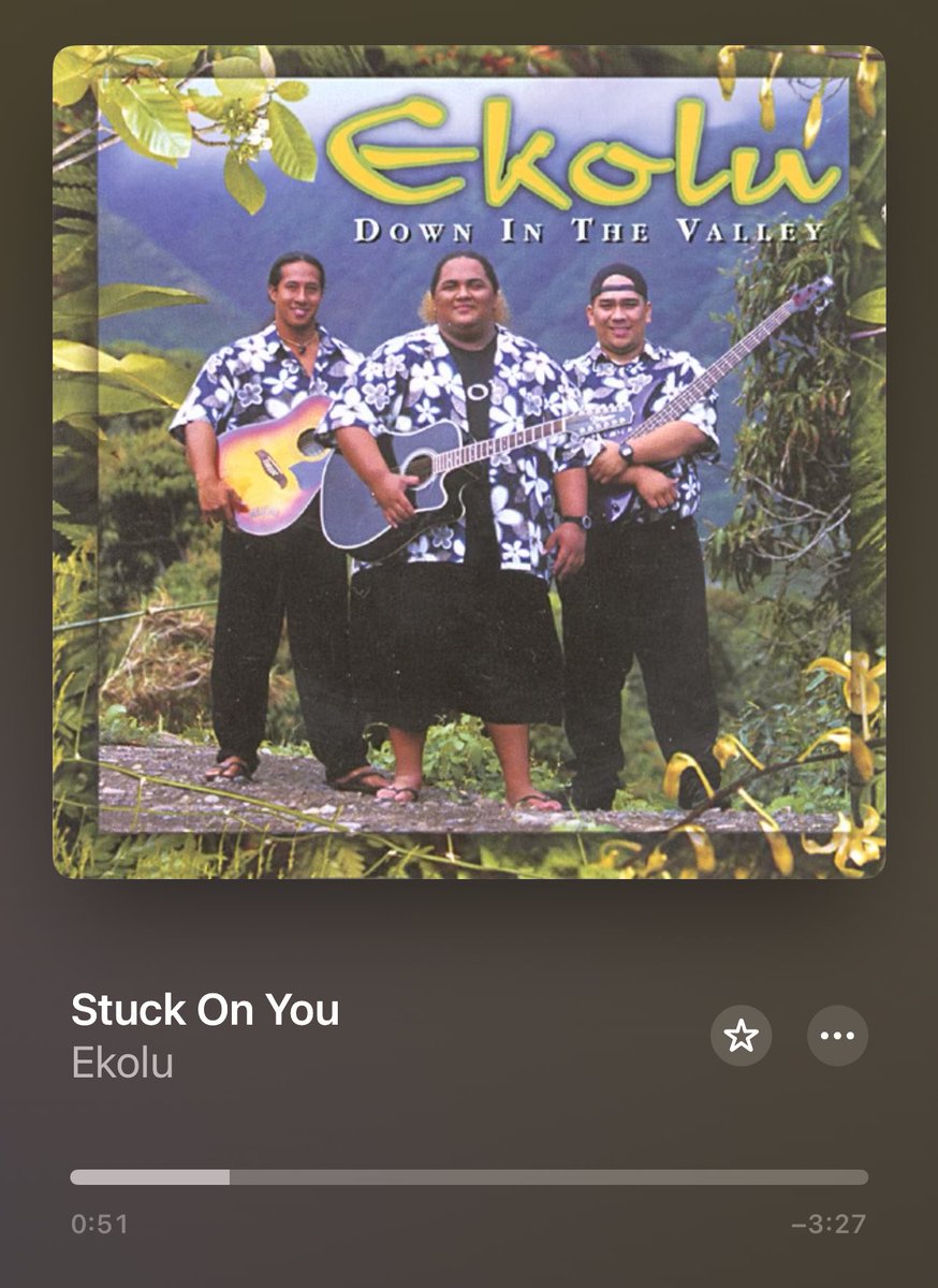 What yall jamming today? #AlohaFriday <a href="/CoachOmura/">Josh Omura</a> <a href="/CoachAtuaia/">Mark Atuaia</a> <a href="/filiaipulotu/">Olivia Vea</a>