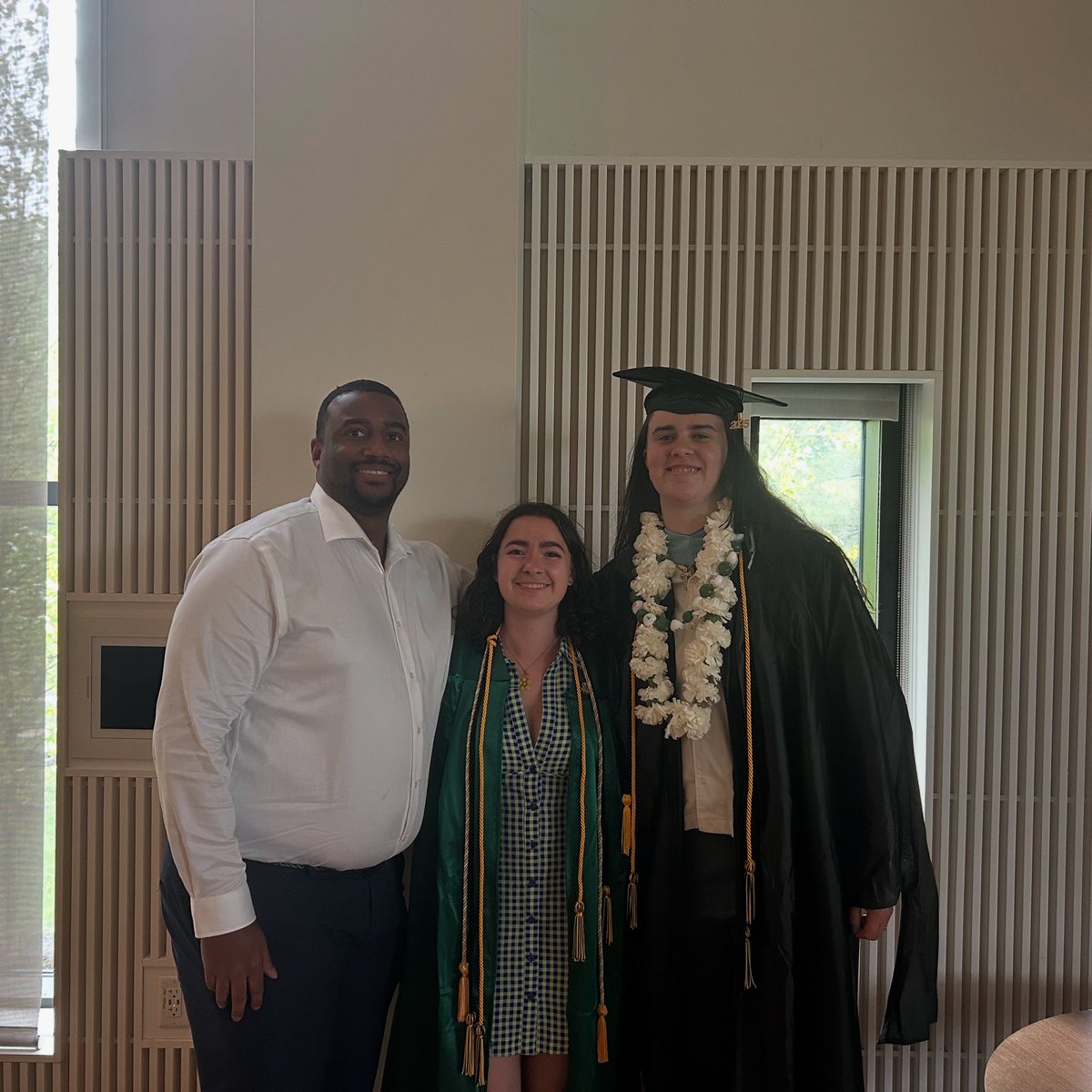 🎓🥂🎊 The rain couldn’t stop these 2 brainiacs. Congrats to our grads, Chris and Lauryn!!! Thank you for the memories and we are excited for your future!!! 💚Gryphons 4 Life